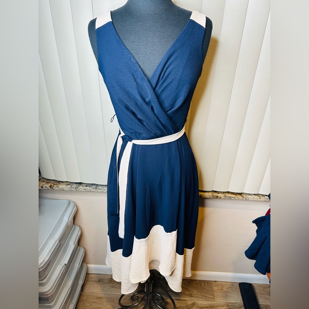 Dkny Colorblocked Faux-Wrap Tie At Waist Midi Dress Navy Beige Size 2